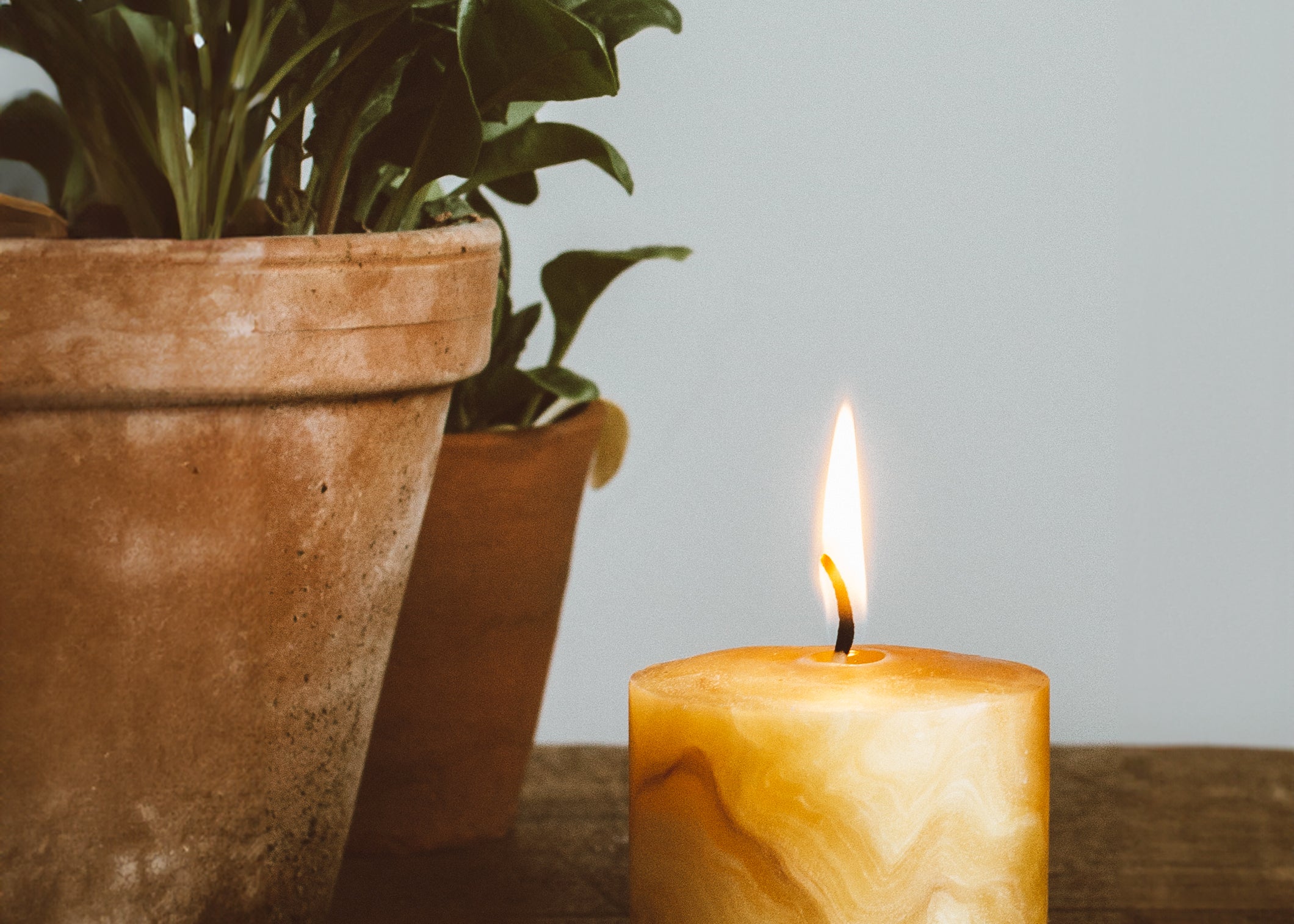 Marbled Beeswax Candle | Handmade by Goldrick. Natural Candles, Eco-Friendly. Perfect for eco-conscious consumers.