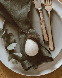 Little White Pear | Natural Wool