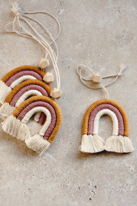 Wool Macrame Rainbow
