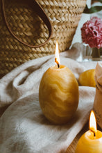 Oval Candle | Marbled Beeswax