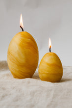 Oval Candle | Marbled Beeswax